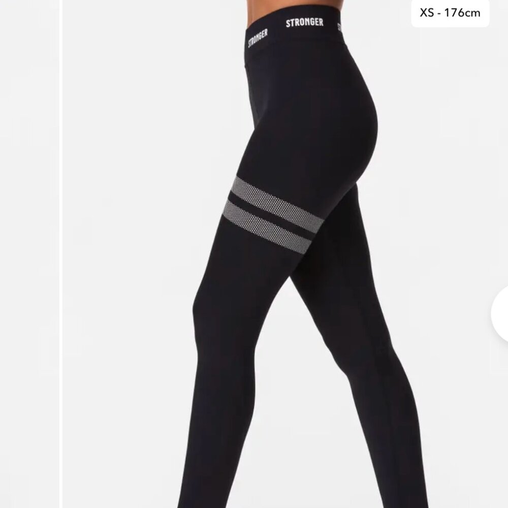 STRONGER - Mid Waist Hero Leggings - XS